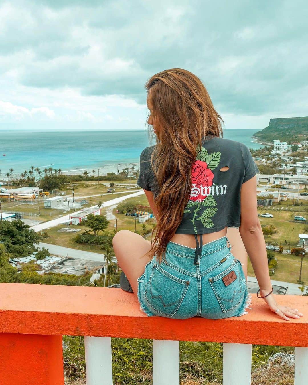 羽石杏奈さんのインスタグラム写真 - (羽石杏奈Instagram)「お仕事で初めての北マリアナ諸島へ！サイパン、マニャガハ島、ロタ島に行ったよ〜🛥 . 透明度抜群で、本当に綺麗な青さの海にびっくり🤩💙 日本から週末旅行でも行けちゃう距離で、このアイランド感は嬉しいね♡また行きたいなー！ . @mymarianas_mva @girl_license #3連休はマリアナ#マリアナジェニック#マリアナ政府観光局#スカイマーク#直行便」7月3日 12時33分 - hawaiianna913