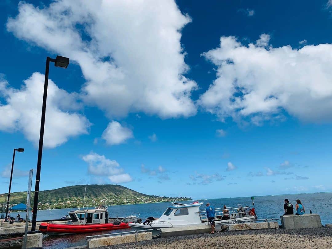 宮崎由加さんのインスタグラム写真 - (宮崎由加Instagram)「景色の写真4枚。 . 3枚目は17時過ぎの海。日が長いですね〜。綺麗。 . #宮崎由加  #工藤遥  #風に吹かれながら  #波の音をききながら  #の更新  #hawaii  #trip」7月3日 12時33分 - yuka_miyazaki.official
