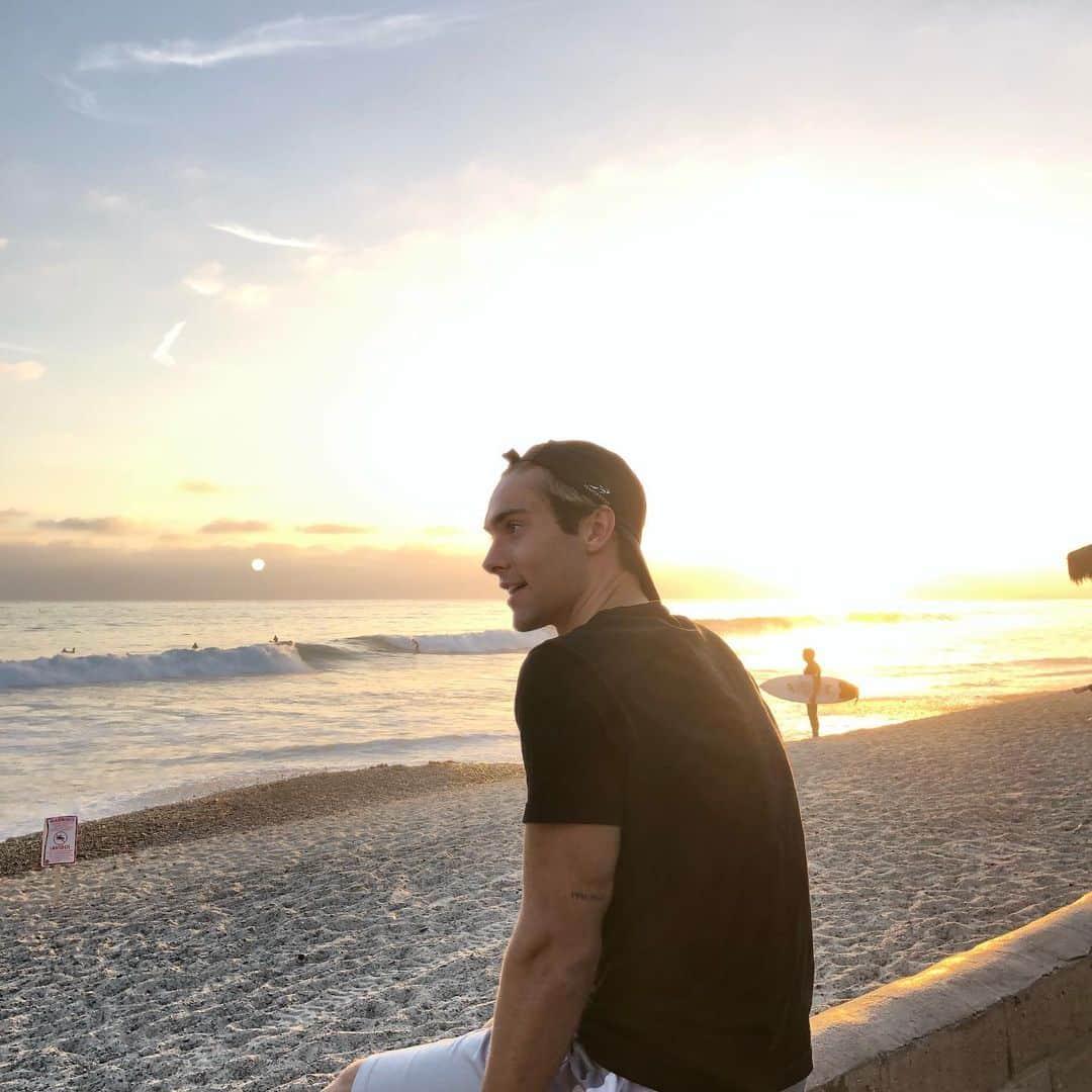 オースティン・ノースのインスタグラム：「South Carolina is cool & all but DANG California it’s good to be back 😍」