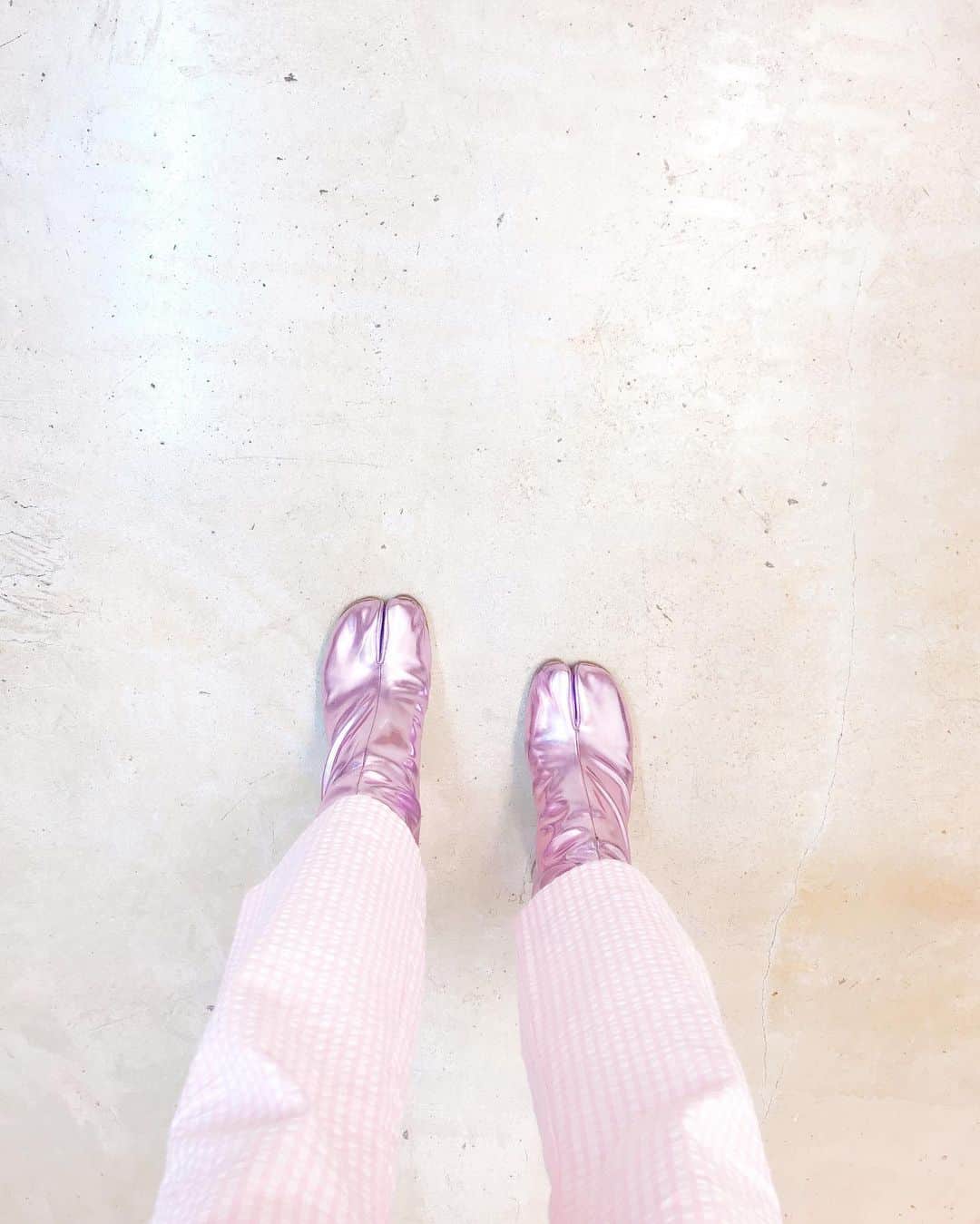 Sachiさんのインスタグラム写真 - (SachiInstagram)「Pink Panther ¿ . #林家ペーパー#pink#girl#mood #唯一はけるヒール #ずっと履けるお靴 #sachiのitemたち」7月3日 14時04分 - sattyyyyy