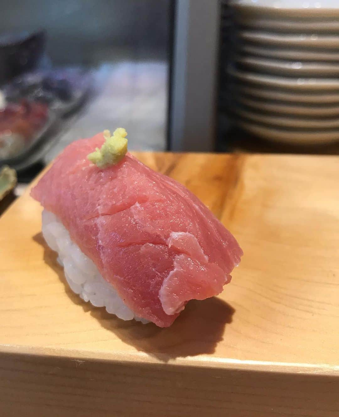 Maiko Shibataさんのインスタグラム写真 - (Maiko ShibataInstagram)「美容師さんに 教えてもらった中山のお寿司屋さん🍣♡ 美味しいしか言葉が出てこない🤤♡♡♡ #小判寿司#中山#ジェンヌさんのサインと写真めちゃくちゃいっぱい🤭♡」7月3日 14時37分 - maikoshilog