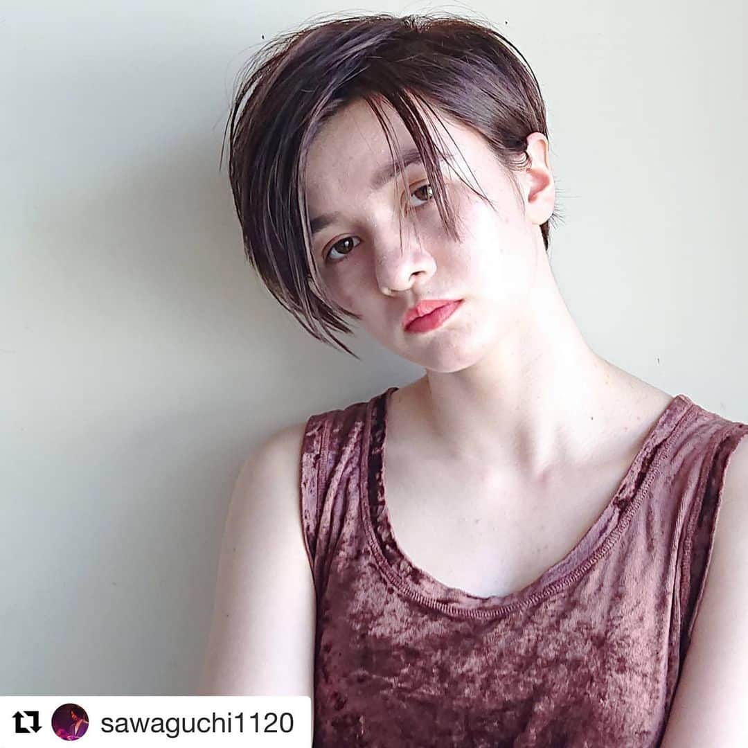 THROW 【スロウ】さんのインスタグラム写真 - (THROW 【スロウ】Instagram)「#Repost @sawaguchi1120 with @get_repost ・・・ . #美容室 #美容院 #ヘアサロン #美容師 #美容学生 #92c #柏 #船橋 #新松戸 #南越谷 #tag #tagカット #tag92 #N #エヌ #N92 #柏美容室N #柏美容室エヌ #ボブ #ショートヘア #ショートカット #イメージチェンジ #イメチェン #ブルーシルバー #アッシュ #ヘアカラー  #スロウカラー」7月3日 15時45分 - throwcolor