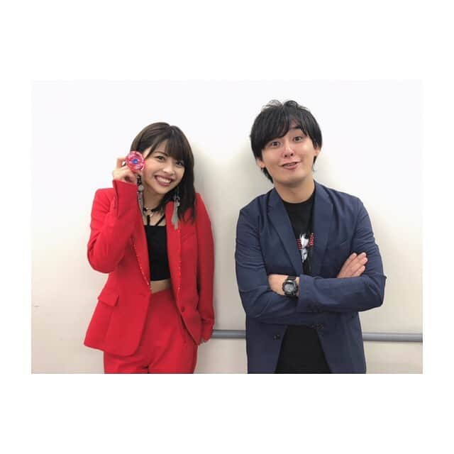 金澤朋子さんのインスタグラム写真 - (金澤朋子Instagram)「昨日行われた【Juice=Juice 金澤朋子バースデーイベント2019】に来て下さった皆さん、楽しい時間をありがとうございました✨  24歳のお誕生日当日に皆さんと素敵な時間を過ごすことが出来てとても嬉しかったです。詳しいことはブログに書いてあるのでそちらもチェックして下さい。  Instagramではオフショットを色々公開します！まずはこちらの写真達〜📷 #juicejuice #金澤朋子 #宮本佳林  #24歳 #バースデーイベント  #楽しかったです #ありがとう  #司会 #上々軍団 #鈴木啓太 さん #ヨーヨーアーティスト #BLACK さん #サプライズゲスト #元祖爆笑王 さん #ヨーヨー #奇跡 #笑」7月3日 15時50分 - tomoko_kanazawa.official