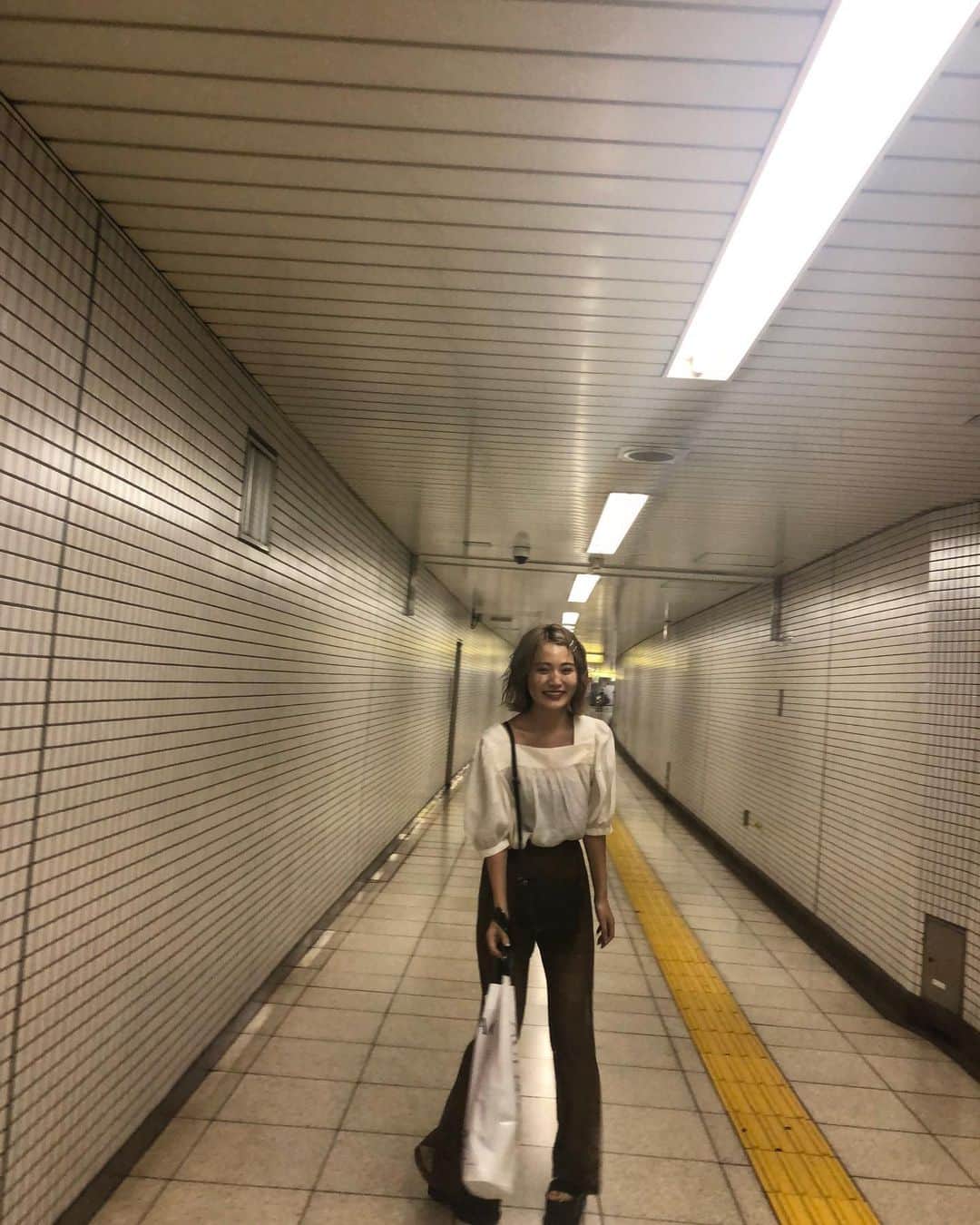 浪花ほのかのインスタグラム：「、 、 、 、  #kireimo #キレイモ #脱毛  @kireimo_official  キレイモ行ってきました〜。つるつる」