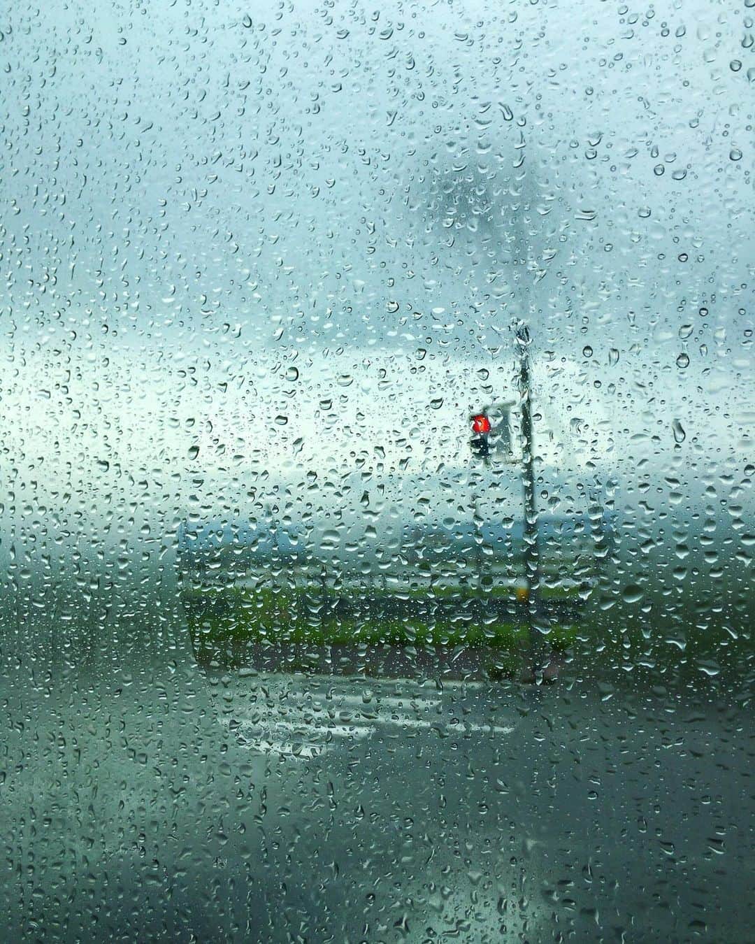 sunday_722のインスタグラム：「*﻿ ﻿ *﻿ Attention ﻿ *﻿ ☔️Heavy Rain☔️﻿ *﻿ 九州南部のみなさま﻿ 鹿児島、宮崎、熊本﻿ 大雨の中大変ですが﻿ くれぐれも﻿ 気をつけて ﻿ 避難されてください🙏﻿ *﻿ 沢山の方々から﻿ お見舞いのメールなど﻿ ありがとうございます。﻿ 今のところ、福岡は﻿ 大丈夫です。﻿ 気をつけて過ごします。﻿ *﻿ #attention﻿ #HeavyRain﻿ #mwjp﻿ #ShotOniPhone﻿ #ShotOniPhone6s﻿ #street_minimal﻿ #tv_pointofview﻿ #indies_minimal﻿ #grryo #youmobile ﻿ #streetsgrammer﻿ #visionofpictures﻿ #transfer_visions﻿ #ic_streetlife﻿ #indies_minimal﻿ #rsa_minimal﻿ #minimalalert﻿ #myfeatureshoot ﻿ #samewheremagazine﻿ #as_archive﻿ #ink361_asia﻿ #streetdreamsmag﻿」