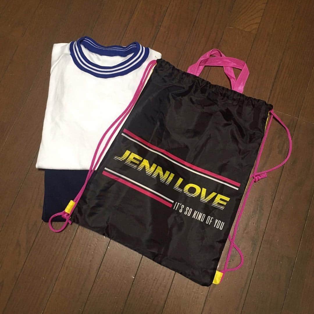 ニコ☆プチさんのインスタグラム写真 - (ニコ☆プチInstagram)「😍プチモのふろくの使い方😍﻿ ﻿ ﻿ ﻿ 第5弾はアヤメ🍎﻿ ﻿ ﻿ 🐹アヤメ🐹﻿ 学校の体操着入れにしてます！！﻿ 大きさもちょうどいいし、手持ち用の持ち手もあるから、廊下のフックにかけられます☆﻿ ﻿ ﻿ ﻿ #ニコプチ﻿ #ニコプチふろく﻿ #プチモのふろくの使い方﻿ #ジェニィラブ﻿ #ナップサック﻿ #川合菖蒲」7月3日 16時27分 - nicopuchi_official