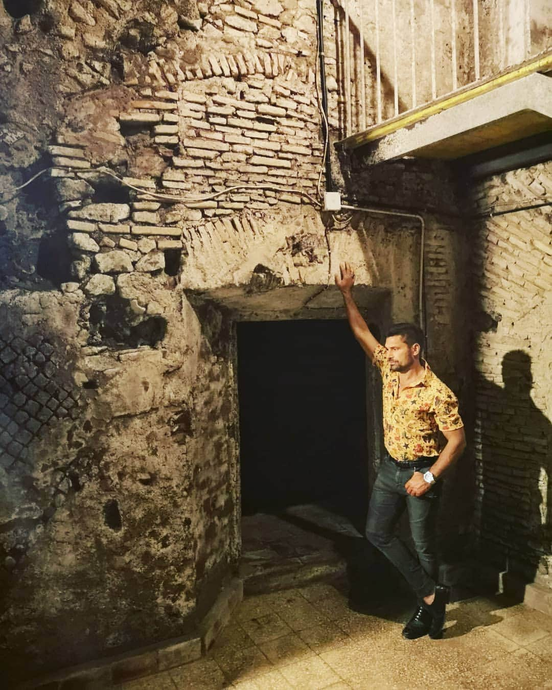 マヌー・ベネットさんのインスタグラム写真 - (マヌー・ベネットInstagram)「Through the cupboard at the back of a small restaurant in Central Rome is a secret staircase that leads down into the ancient Theatre Of Pompei where Julius Caeser was murdered. To stand & ponder that this door led out to the stage was wonderous & breathtaking! To have the opportunity to enter & touch these hidden walls, otherwise believed to be buried beneath the modern city, breath in the cool dank air, smell the musty ancient dust where actresses & actors once told stories of Roman life & be in the time sliding presence of the moment when the most famous of leaders was cornered by these walls & met his treacherous end, was so informative, exciting & extraordinary.」7月3日 16時51分 - manubennett