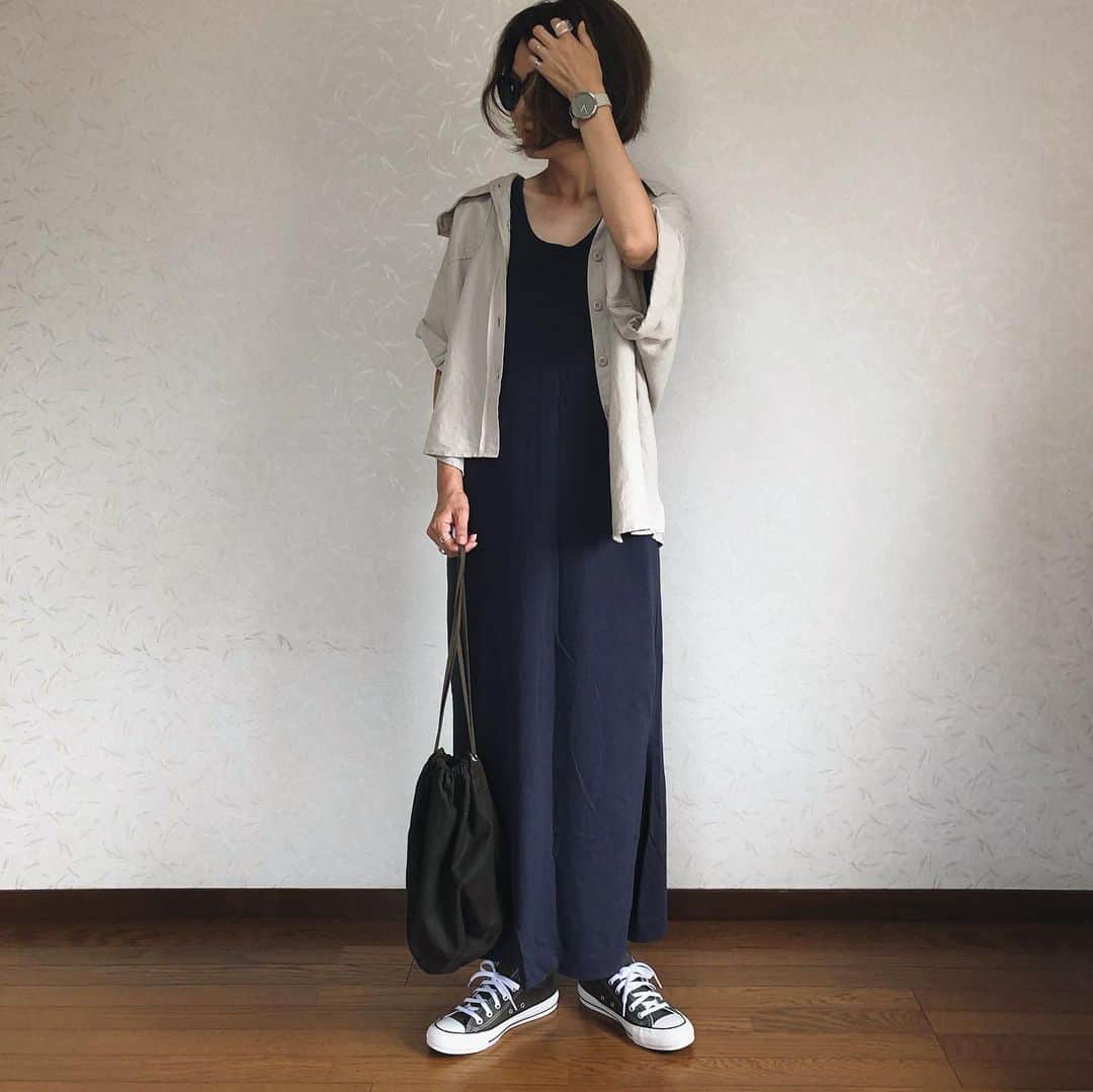 ak_m1120さんのインスタグラム写真 - (ak_m1120Instagram)「マキシワンピにリネンシャツを羽織ってみるなど . . . シャツはnikoのSALEで🥺✨ . . . op#allumer #wearstand @allumerofficial @wearstand_official  shirt#nikoand @nikoand_official . . . . . #fashion #code #ootd #outfit #locari #converses #マキシワンピース #リネンシャツ #cpo #コンバースコーデ #ママファッション #ラフスタイル #wear更新」7月3日 17時05分 - ak_m1120