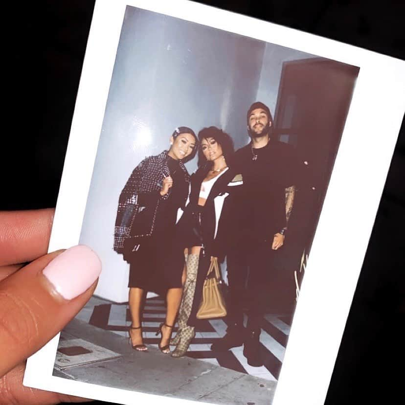 アグネス・モニカさんのインスタグラム写真 - (アグネス・モニカInstagram)「😘😘 #bdaydinner with the fam and the homies @lianev @donbenjamin 🎁 . . #AGNEZMO」7月3日 17時03分 - agnezmo