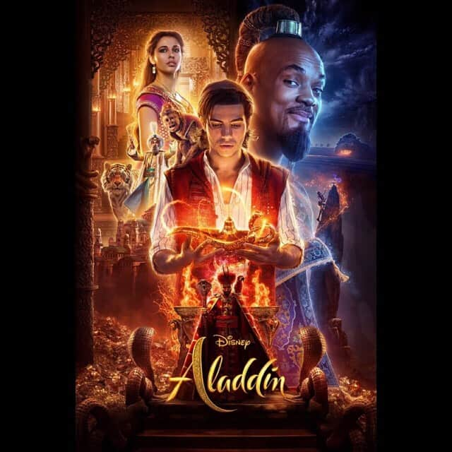 佐津川愛美さんのインスタグラム写真 - (佐津川愛美Instagram)「🎥 #aladdin  #アラジン . . 今年一番楽しみにしていたアラジン！！子供の頃にオリジナル何回も何回も観て育ったよ。というわけで、個人的に大好きすぎて、全部すきしかない感想ですが、そんなこと全くどーでもいい！！とにかくとにかく、素晴らしい実写化でした。 最初に吹替で観させて頂いたのですが、子供の頃に観たアラジンの世界に引き戻してもらった気がして、もう最初から泣きそうでした。 音楽とかあのシーンとか、多分他の方には理解不能なところで何回もぐっときました。山寺さんがジーニーをやってくれて胸熱😭 そして、2回目は字幕。もうダメだ完璧すぎて声も出したくないぐらい。 ウィルスミスのジーニーぴったりありがとう。 パワーレンジャーで可愛いいいいー！！！っと思ったナオミスコットのジャスミン、力強くて歌のシーンもすごすぎる。 メナマスードのアラジン、観れば観るほど惚れる。 そして何より随所のガイリッチー感にきゅん。 3回目はカメラワーク中心に観たくて、チャレンジ。1番迫力ありました。 音楽のアレンジもダンスもラップも衣装もカラーも全てが全てがもうもう、、 あぁもうありがとうしか出てこない。大好き大好き大好き！！」7月3日 17時18分 - aimi_satsukawa