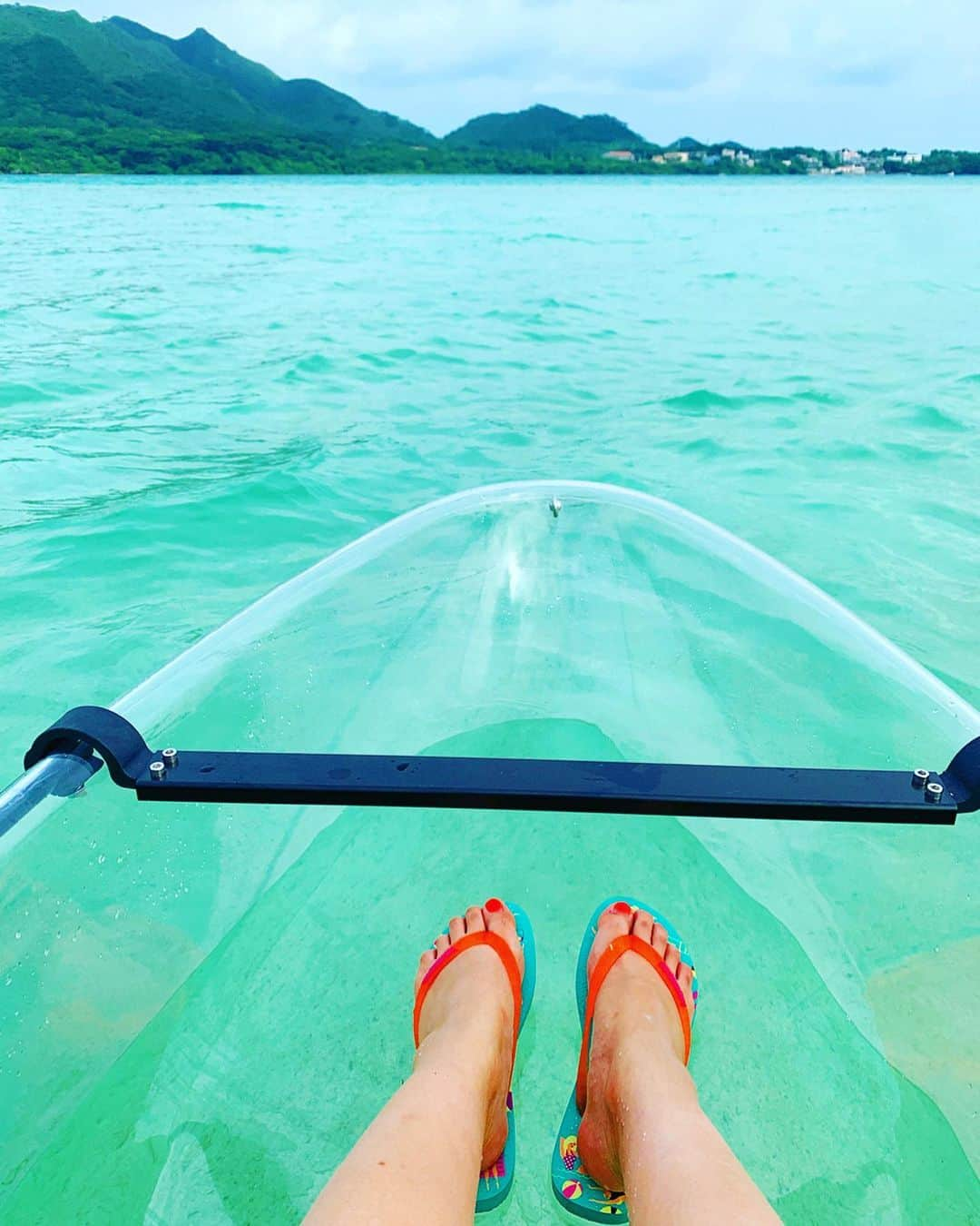 宏実さんのインスタグラム写真 - (宏実Instagram)「石垣島の思い出 -川平湾でSUPとkayak-  Memories in Ishigaki island -SUP & kayaking in KABIRA bay-  with @coma_chi & @ken.sunagawa2403  美しくて穏やかで本当に気持ちよかった‼️😍」7月3日 17時35分 - hiromisrainbow