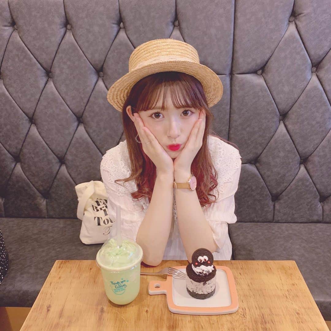 青木菜花のインスタグラム：「.﻿ .﻿ オレオのケーキ可愛い〜🤤💞﻿ 最近私の中でオレオブームきてるっ﻿ .﻿ .﻿ #新大久保 #新大久保カフェ #カフェ巡り #オレオケーキ #かふぇすたぐらむ #cafedebingsu #instafood #instalike #instagood #l4l #なのかふぇ巡り」