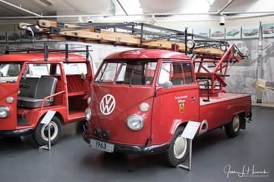 フォルクスワーゲンさんのインスタグラム写真 - (フォルクスワーゲンInstagram)「【あなたの「ひと言」大募集 #大喜利 #世界で活躍した車】  消防車3兄弟 この写真を見て一言！  #旧車 #フォルクスワーゲン #volkswagen #vw #vwcar  #classiccar #ドイツ #海外 #進化 #歴史 #博物館 #beetle #polo #1963 #1964 #1979 #ワーゲン #消防車 #赤 #トマト #fire」7月3日 18時21分 - vw_japan