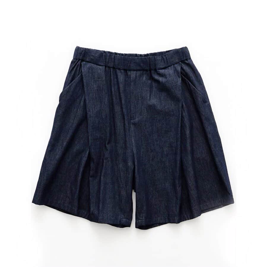 STRIPE DEPARTMENTさんのインスタグラム写真 - (STRIPE DEPARTMENTInstagram)「男のファッションに欠かせない相棒、デニム👖﻿ ベーシックなデザインもいいけれど、たまにはひとクセあるデザインを選んで冒険もしてみたい🕵🏻‍♂️﻿ ﻿ ストデパでは、そんなひとクセを足した男のデニムパンツも取り扱っております。﻿ カラフルなペイント加工が印象的なデザインやストリートシーンにぴったりなルーズなシルエット、絶妙な色落ちがスタイリッシュな印象のアイテム、ユーモアなデザインを加えたデニムのショートパンツなど…﻿ ﻿ 今なら夏のセールを開催中👏🏻👏🏻👏🏻﻿ コーディネートをアップデートしてくれるデニムもお買い得に🎶﻿ ﻿ ぜひチェックしてみてくださいね👀﻿ ﻿ #ストデパmen  #ストデパ #ストライプデパートメント #stripedepartment  #summer #summerfashion #mensfashion #denim #mensdenim #夏 #夏ファッション #メンズファッション #デニム #デニムパンツ #メンズデニム #ペイントデニム #ルーズデニム #色落ちデニム #ショートデニム #ストリートスタイル #カジュアルスタイル #セール #セール情報 #夏セール #お買い得情報 #置き画くら部 #置き画倶楽部」7月3日 18時38分 - stripedepartment