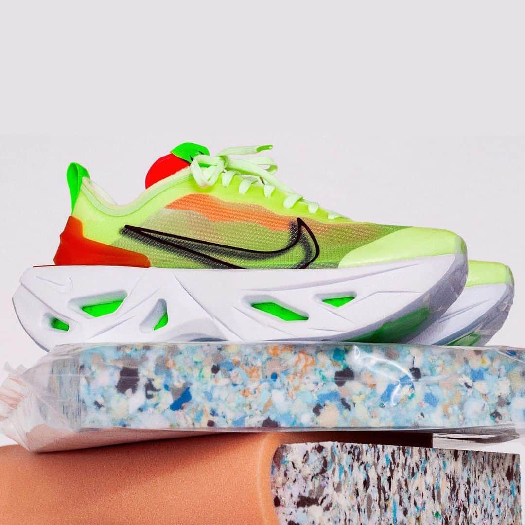 Sneaker Newsさんのインスタグラム写真 - (Sneaker NewsInstagram)「The Nike ZoomX Vista Grind officially releases tomorrow at select retailers worldwide. For a full store list, hit the link in our bio.」7月4日 4時45分 - sneakernews