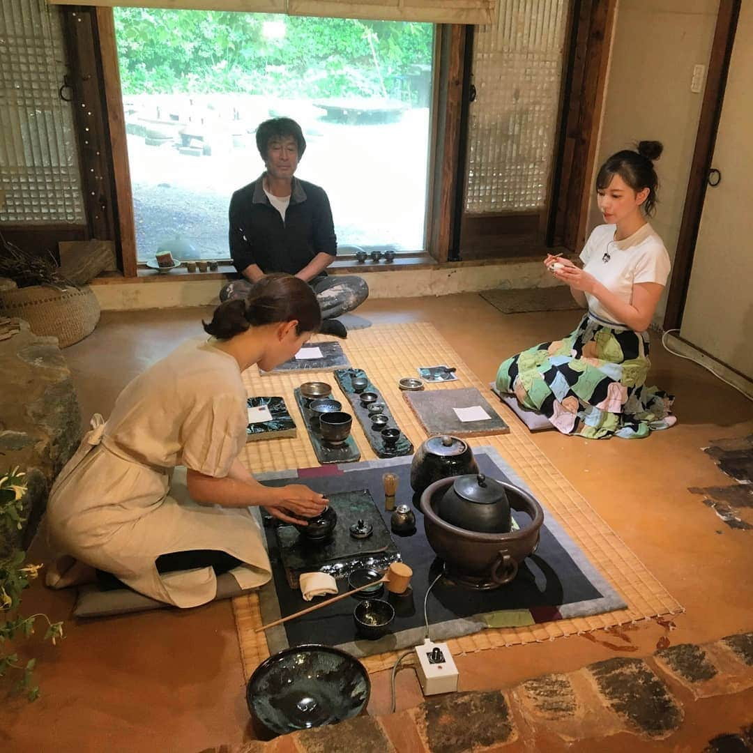 岡田ゆり子さんのインスタグラム写真 - (岡田ゆり子Instagram)「▽△▽△▽△ . . ❇️７月４日木曜日、19時から～ チバテレ3チャンネル❇️ . 【観光ウェルネス観光 ソウル美 ビューティートリップ】  に出演致します！ .  美容大国、韓国で グルメ、美容、 旅行で役立つ便利な情報 見た目も内側からもキレイになるためのウェルネスをご紹介してます！ .  是非みてください☺️！ .  #韓国 #韓国ロケ #ウェルネス観光 #ソウル #ビューティー  #ビューティートリップ  #美容大国 #韓国グルメ #韓国エステ #トリップ #美容 #韓国旅行 #韓国ファッション  #ヒリオンスソン村 #ロデオ通り  #リポーター #チバテレ」7月3日 20時41分 - yyy__0520