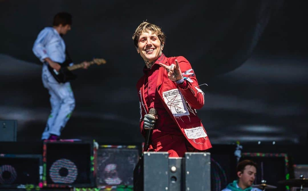 Kerrang!さんのインスタグラム写真 - (Kerrang!Instagram)「Glastonbury 2019. Check out our galleries on Kerrang.com. . . . 📸: @jennfive  #glastonbury #glastonburyfestival #bmth #bringmethehorizon #scarlxrd #babymetal #idles」7月3日 21時01分 - kerrangmagazine_