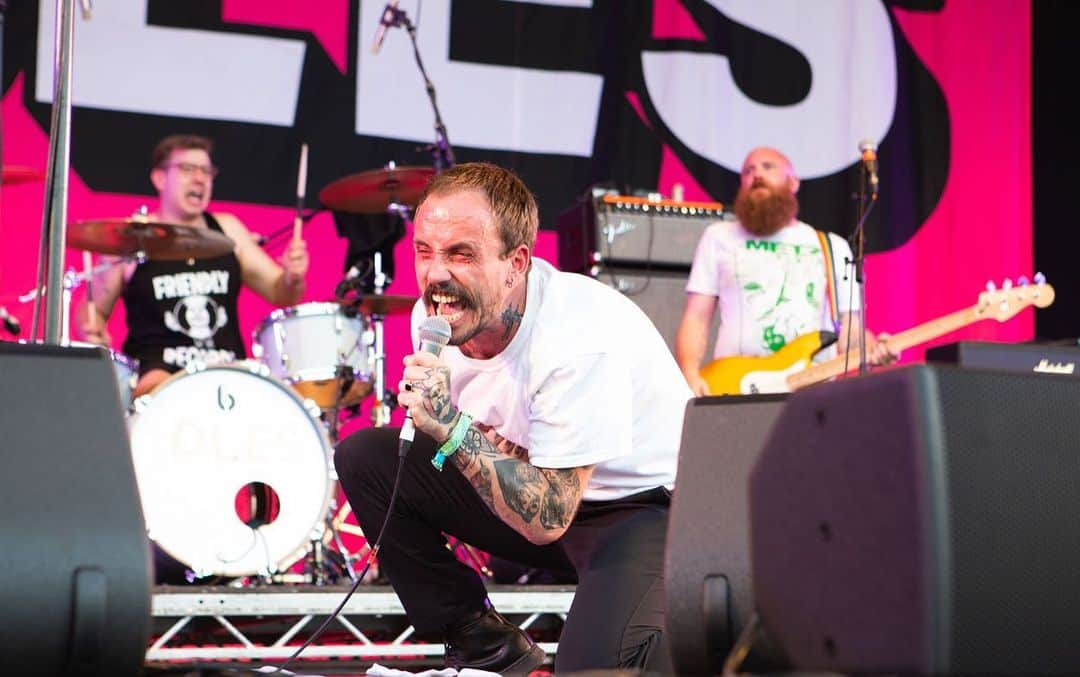 Kerrang!さんのインスタグラム写真 - (Kerrang!Instagram)「Glastonbury 2019. Check out our galleries on Kerrang.com. . . . 📸: @jennfive  #glastonbury #glastonburyfestival #bmth #bringmethehorizon #scarlxrd #babymetal #idles」7月3日 21時01分 - kerrangmagazine_