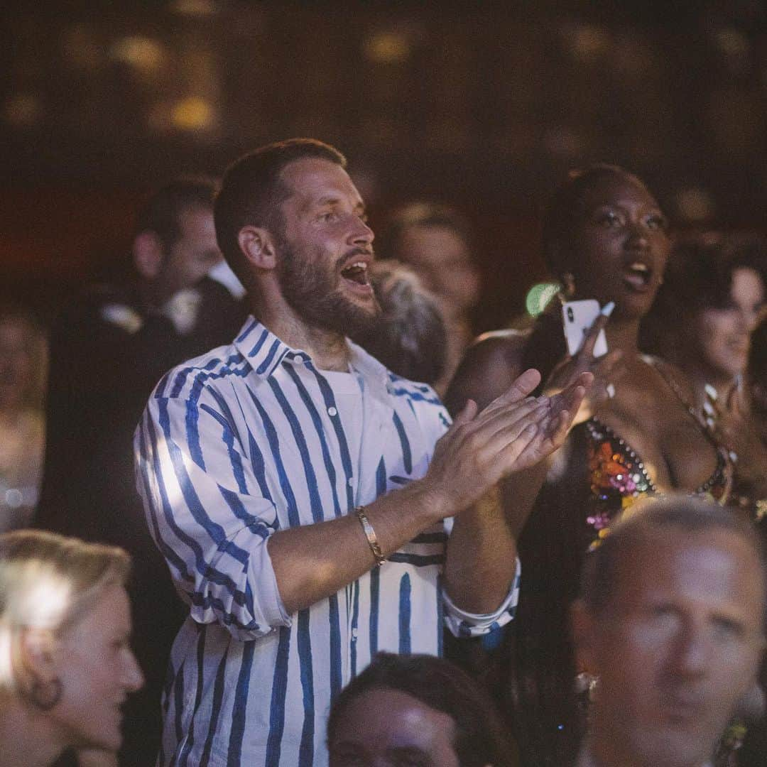 Vogue Parisさんのインスタグラム写真 - (Vogue ParisInstagram)「Last night, our friends and family joined us in Paris for the #VogueParisFoundation Gala. Swipe left to relive the glittering night and see who was there Photos by @virgile.guinard」7月3日 20時56分 - voguefrance