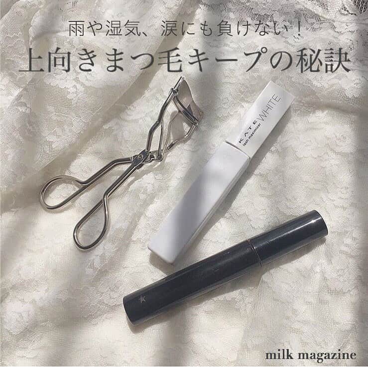 のインスタグラム：「❁ ﻿ ┈┈┈┈┈┈┈┈┈┈┈┈┈┈┈﻿ ﻿ 梅雨のこの時期はせっかくあげたまつ毛が﻿ 下がってしまう…☂️﻿ ﻿ 今回は、一日中くるんとカールしたまつ毛を﻿ キープする秘訣とおススメのプチプラスカラ下地を﻿ ご紹介します👀💞﻿ ﻿ 雨や汗、湿気に負けない﻿ 上向きまつ毛をゲットしちゃいましょう！﻿ ﻿ ﻿ photoby﻿ ‪‪❤︎‬ @_okamu_ ❤︎ @ohnishix ❤︎ @01minsta ❤︎ @vivi_meg_makeup  MiLKではみなさんからのお写真を募集しています♥﻿﻿﻿﻿ @milk_magazine_﻿﻿ をタグ付けして投稿してね♥﻿﻿﻿ ﻿ ┈┈┈┈┈┈┈┈┈┈┈┈┈┈┈﻿ @milk_web #milk_magazine﻿﻿﻿ #milkmagazine ﻿﻿ ﻿ #マスカラ下地 #マスカラ#Kate#ettusais #ケイト#エテュセ#キャンメイク#canmake#梅雨メイク#プチプラ#プチプラメイク#マスカラ#ビューラー#メイク動画 #メイクアップ #メイク術」