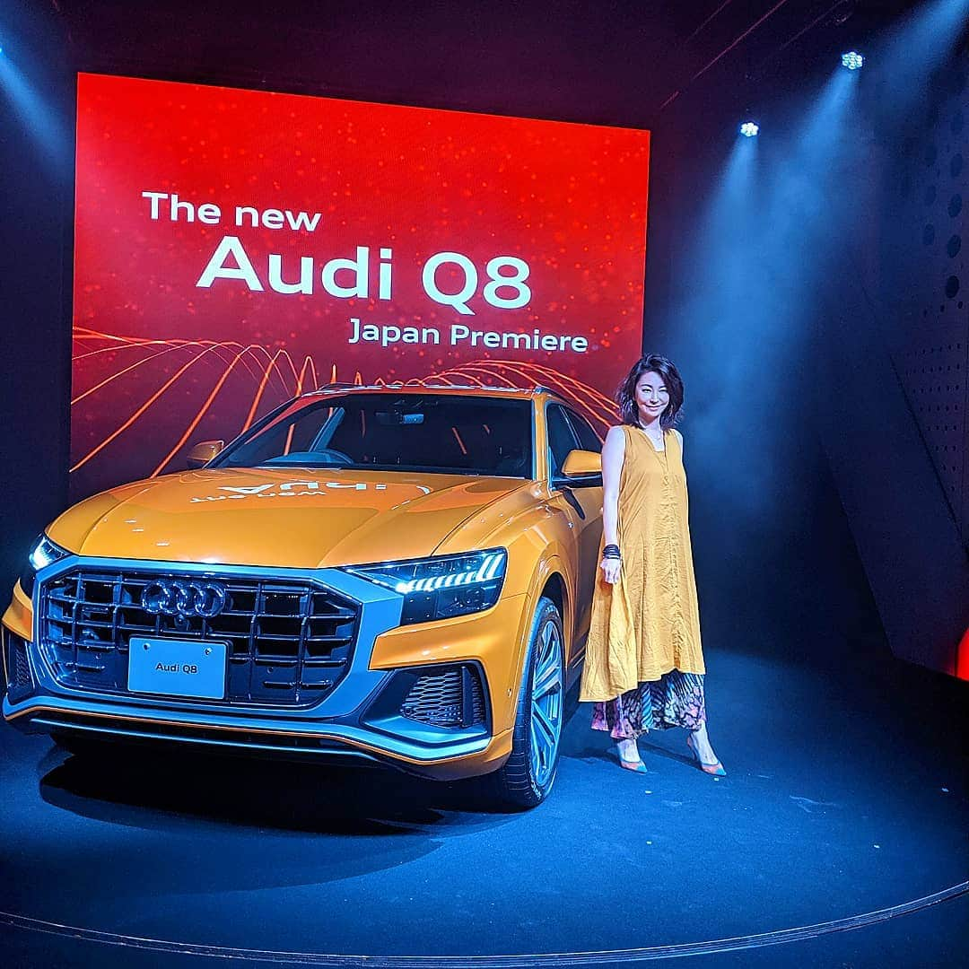 真山景子さんのインスタグラム写真 - (真山景子Instagram)「#AudiQ8  イベントに行ってきました。 やっぱりAudiカッコいい〜✨Q8は特に個人的にもツボでした❤ 同じ事務所でもある、井浦新さんのトークショーもあり、、。年齢重ねるごとに渋くてかっこよさの増す男性、車もかっこいいけどやっぱりカッコいいッス。👏素敵な空間だったので一人ランウェイしてきました笑 🤗 #井浦新　さん」7月3日 21時46分 - keikomayamaya