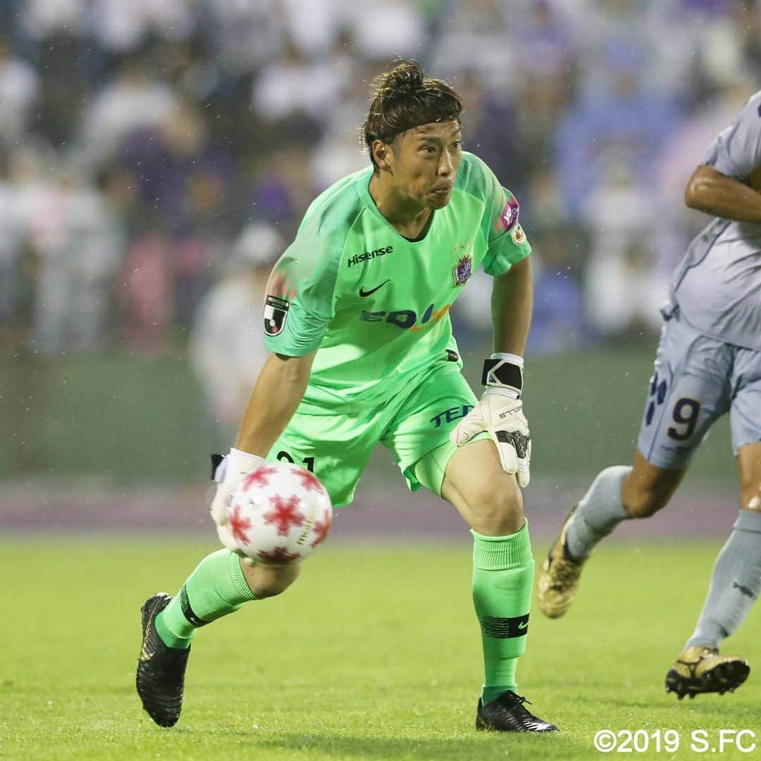 サンフレッチェ広島さんのインスタグラム写真 - (サンフレッチェ広島Instagram)「⚽天皇杯2回戦　試合結果⚽ サンフレッチェ広島　4-0　沖縄SV 前半：0-0 後半：4-0 【得点者】東俊希、松本大弥、パトリック（2）  悪天候の中、平日ナイトゲームにもかかわらず、 熱いご声援をありがとうございました！  #東俊希選手 #松本大弥選手 #青山敏弘選手 #清水航平選手 #廣永遼太郎選手 #井林章選手 #皆川佑介選手 #渡大生選手 #松本泰志選手 #パトリック選手 #sanfrecce #ICHIGAN」7月3日 22時20分 - sanfrecce.official