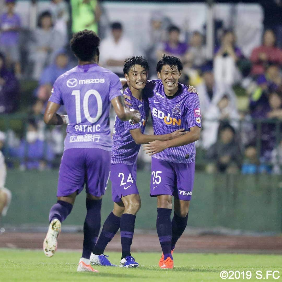 サンフレッチェ広島さんのインスタグラム写真 - (サンフレッチェ広島Instagram)「⚽天皇杯2回戦　試合結果⚽ サンフレッチェ広島　4-0　沖縄SV 前半：0-0 後半：4-0 【得点者】東俊希、松本大弥、パトリック（2）  悪天候の中、平日ナイトゲームにもかかわらず、 熱いご声援をありがとうございました！  #東俊希選手 #松本大弥選手 #青山敏弘選手 #清水航平選手 #廣永遼太郎選手 #井林章選手 #皆川佑介選手 #渡大生選手 #松本泰志選手 #パトリック選手 #sanfrecce #ICHIGAN」7月3日 22時20分 - sanfrecce.official