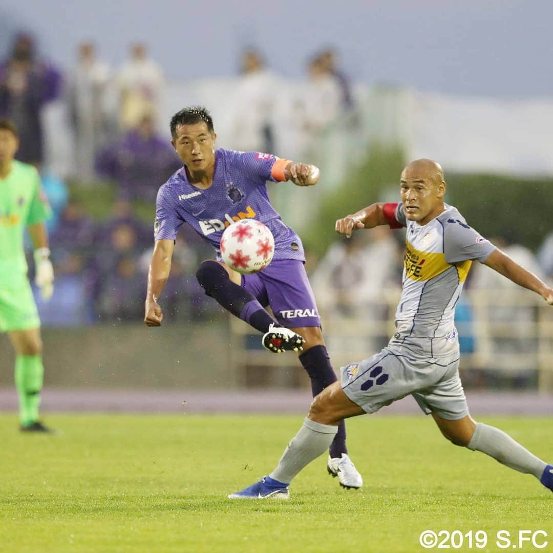 サンフレッチェ広島さんのインスタグラム写真 - (サンフレッチェ広島Instagram)「⚽天皇杯2回戦　試合結果⚽ サンフレッチェ広島　4-0　沖縄SV 前半：0-0 後半：4-0 【得点者】東俊希、松本大弥、パトリック（2）  悪天候の中、平日ナイトゲームにもかかわらず、 熱いご声援をありがとうございました！  #東俊希選手 #松本大弥選手 #青山敏弘選手 #清水航平選手 #廣永遼太郎選手 #井林章選手 #皆川佑介選手 #渡大生選手 #松本泰志選手 #パトリック選手 #sanfrecce #ICHIGAN」7月3日 22時20分 - sanfrecce.official