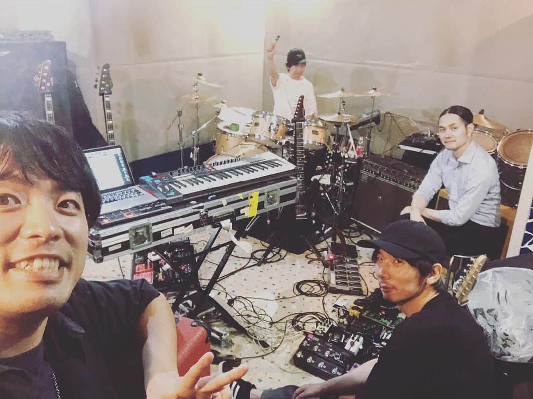 のインスタグラム：「明日から東名阪ツアーはじまりまーす！来られる皆さま宜しく！楽しみましょー！」