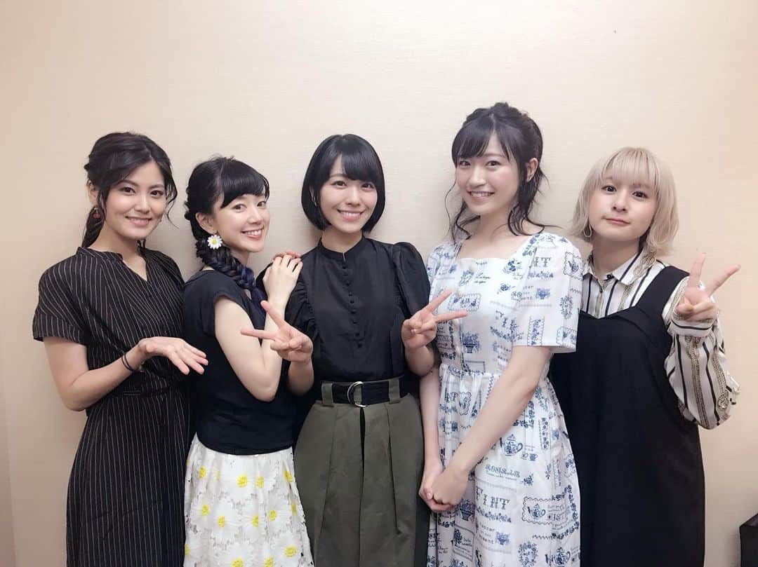 工藤晴香さんのインスタグラム写真 - (工藤晴香Instagram)「「BanG Dream! FILM LIVE」プレミア先行上映イベントありがとうございました！！「BanG Dream! FILM LIVE」は9月13日(金)公開です⚡︎ トップスはかなり前に買った #uniqlo スカートは #lillilly です🌼」7月3日 23時16分 - kudo_a.k.a_910