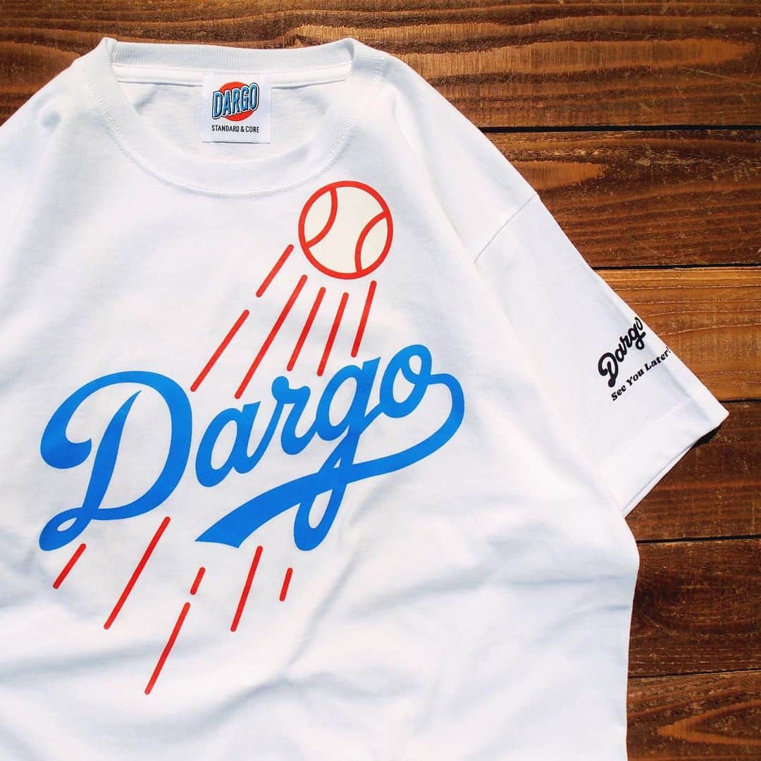 DARGO T-shirt &Sign Artさんのインスタグラム写真 - (DARGO T-shirt &Sign ArtInstagram)「DARGO 2019 Spring & Summer "THE EXHIBITION OF LOCALISM" See You Later! 🇺🇸⚾️ ------------------------ 【DARGO】 "Dodgers" Logo T-shirt color：WHITE size：XS, S, M, L, XL, XXL Hand Printed in Kumamoto, Japan. 6.2onz Heayv Weight. 100% COTTON & PRE-SHRUNK FIT. 水性ラバーインク3版構成 ------------------------- DARGO Hand Screen Printed T-shirt Printed in Kumamoto, Japan. ------------------------- #dargojapan #dargo2019ss #kumamoto #vintagestyle  #california #californiastyle #熊本 #熊本市 #熊本tシャツ #アメカジ #tシャツ」7月3日 23時29分 - dargo_japan