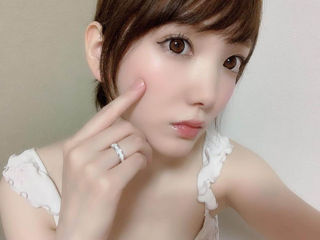 下田美咲さんのインスタグラム写真 - (下田美咲Instagram)「髪色を暗くした(´▽｀) 息子と似てる色(´▽｀)♡」7月3日 23時47分 - shimodamisaki815