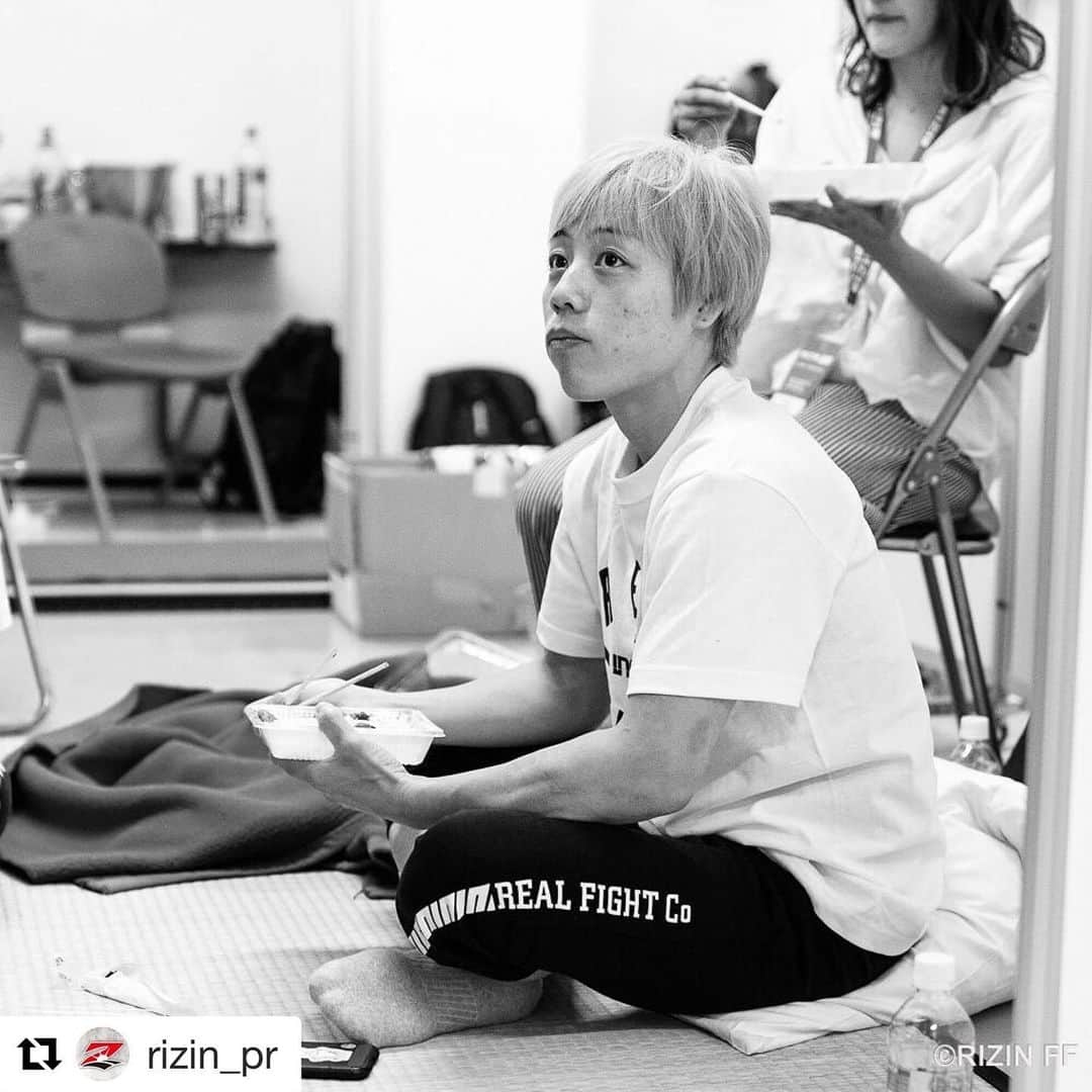 阿部裕幸さんのインスタグラム写真 - (阿部裕幸Instagram)「#Repost @rizin_pr with @get_repost ・・・ RIZIN.16 Backstage . 浜崎朱加 / Ayaka Hamasaki . #RIZINFF #RIZIN2019 #RIZIN16」7月4日 1時06分 - abeani111