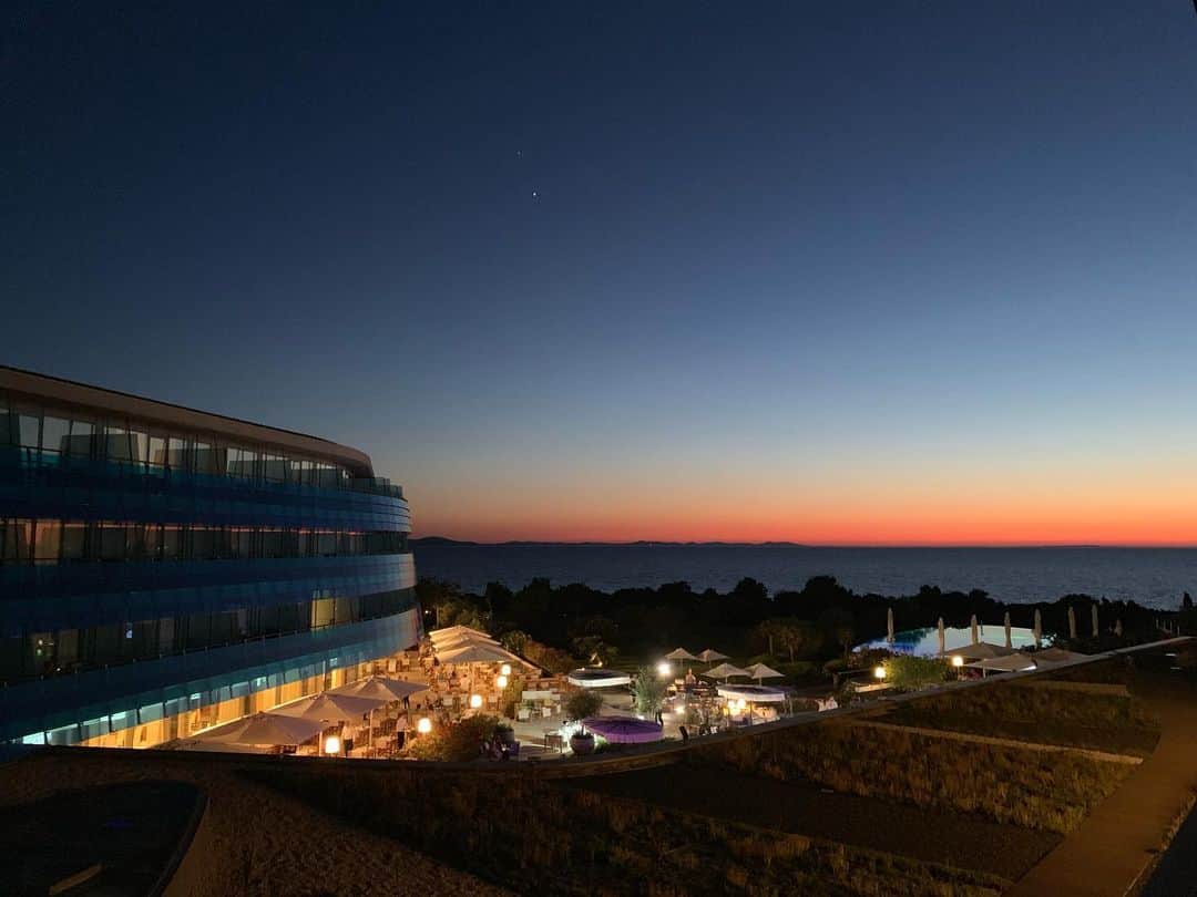 オ・ヨンギョン のインスタグラム：「sunset in zadar 🌅 #zadar #croatia #seoin_croatia #크로아티아 #자다르」