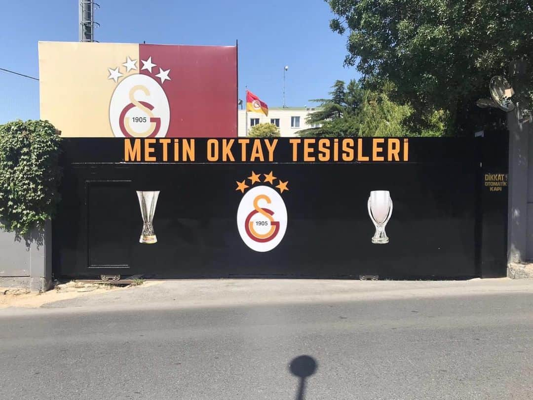 ガラタサライSKさんのインスタグラム写真 - (ガラタサライSKInstagram)「Günaydın #ŞampiyonGalatasaray Ailesi」7月4日 15時04分 - galatasaray