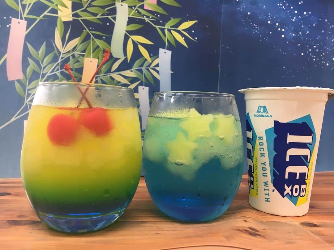 森永製菓　関西公式のインスタグラム：「もうじき七夕やね！！ わいはアイスボックスで七夕ドリンクを作ってみたで。 「アイスボックス」×「ソフトドリンク」 「アイスボックス」×「お酒」 みんなも好きなドリンクと合わせてみてや～。 オススメの飲み方があったら教えてな～  #関西Mくん #森永製菓関西公式 #七夕 #アイスボックス #アイスボックスとソフトドリンク #アイスボックスとお酒 #お酒 #カクテル #cocktails #icebox #酒 #ジュース #アイス」