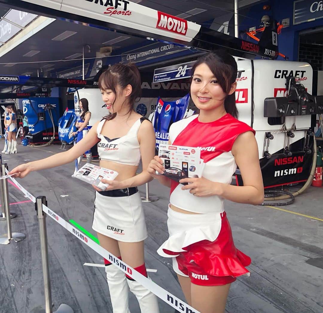 のインスタグラム：「１日目のピットウォーク♡  #タイの思い出 #supergt2019 #sgt #supergt #nddpracing #nddpracingwithbmax #NISSAN #NISMO #MOTUL #motulcircuitlady #carracing #autosport #changinternationalcircuit #thailand #buriram #racequeen #レースクイーン #japanesgirls #followme #instalike #instalikes #いいね」