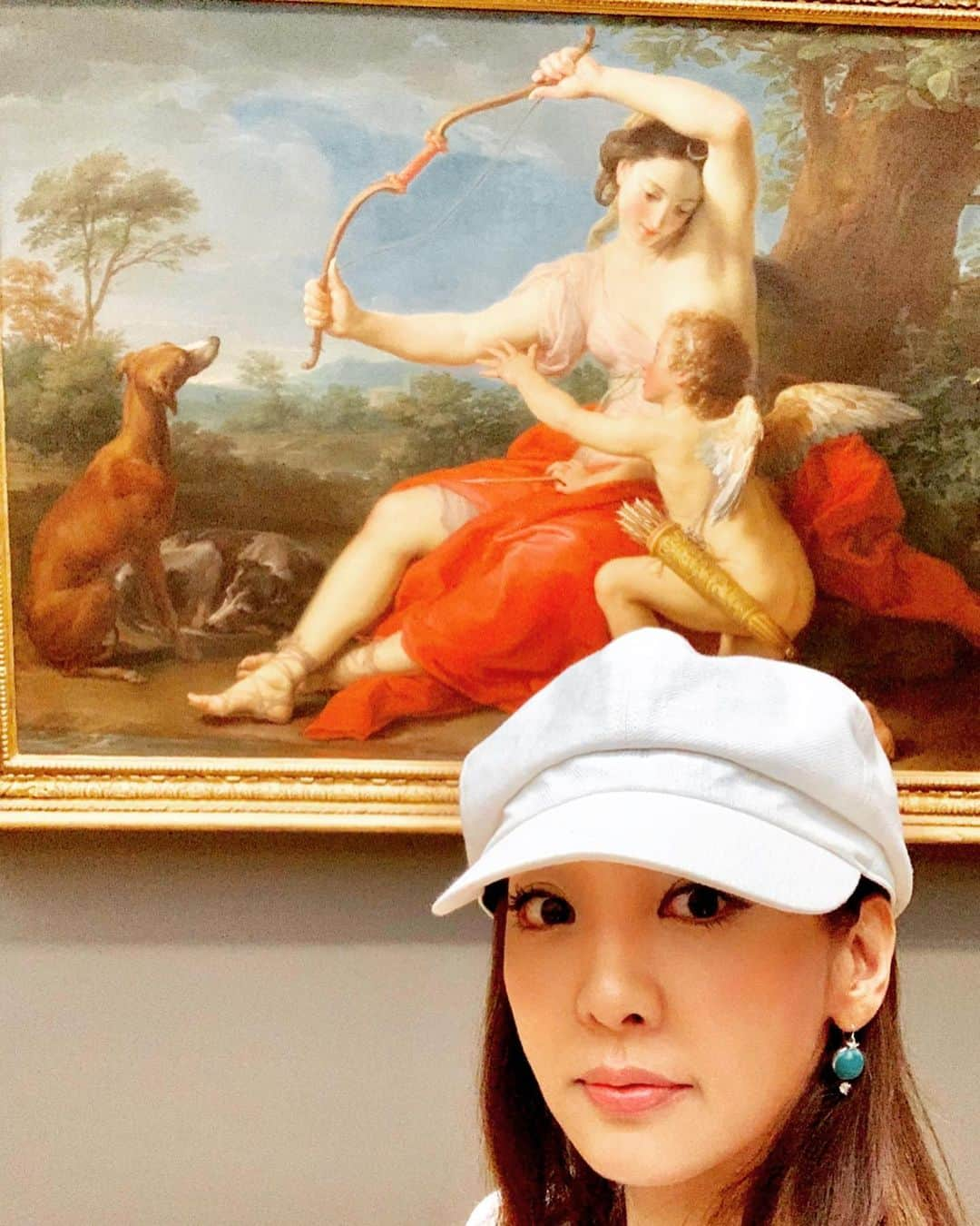 神田うのさんのインスタグラム写真 - (神田うのInstagram)「Diana is also a ballet dancing with traditional bow.  Painting Diana is beautiful too.  Art is connected among ballet, painting and music.✨ #metropolitanmuseum#metropolitan#museum#メトロポリタンミュージアム #nyc#newyork#newyorkcity#manhattan#マンハッタン#ニューヨーク#ニューヨーク旅行#家族#母娘#親子リンクコーデ#親子コーデ#お揃いコーデ#matchingfashion#matchingcordinate#神田うの#unokanda」7月4日 14時45分 - unokandaofficial