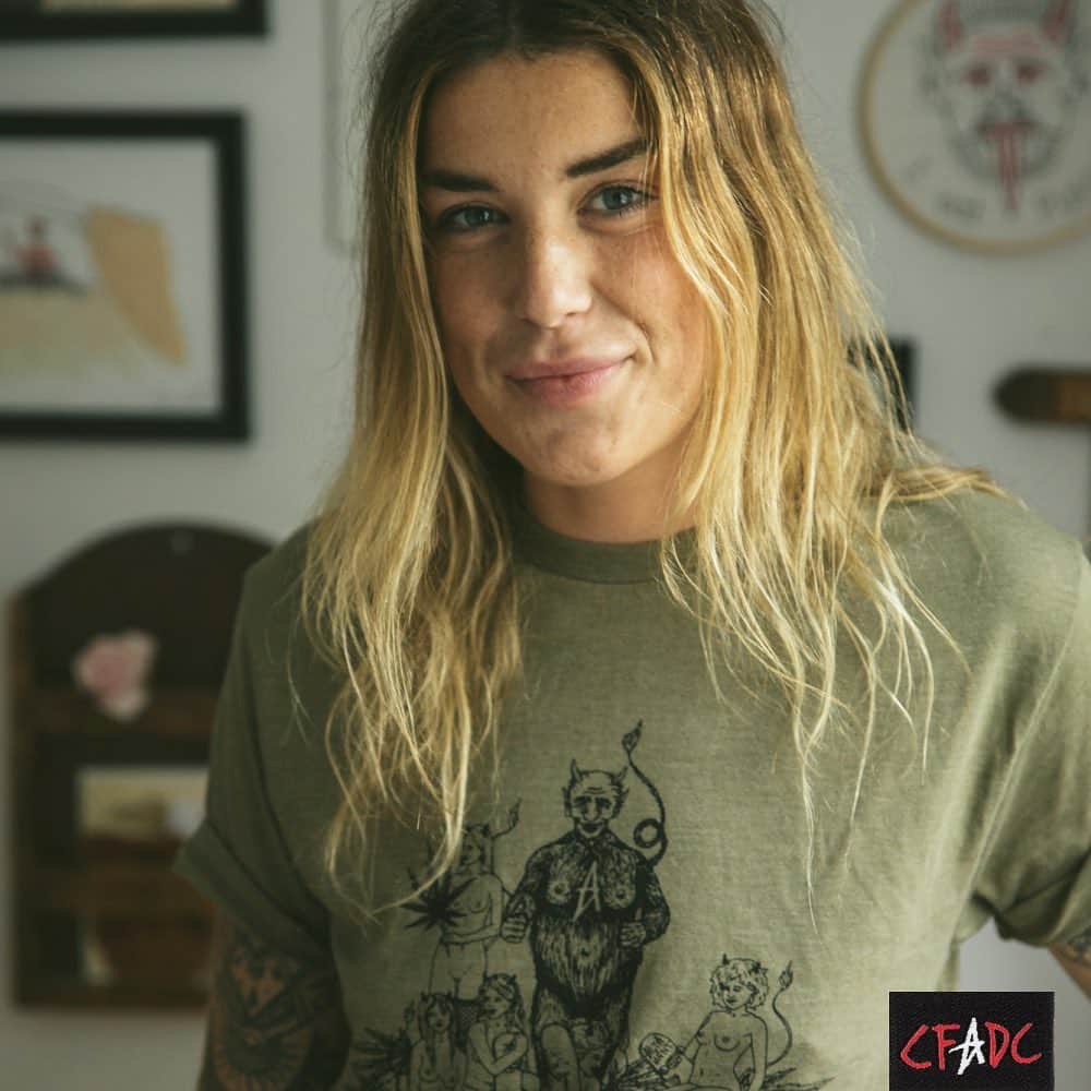 オルタモントのインスタグラム：「Save 50% Off @melodieperrault ‘s ‘Groupies Tee’ and all other rad Sale items w/ code: LIBERATION20 🔥 // 📸: @bryanwilkat // #CFADC」