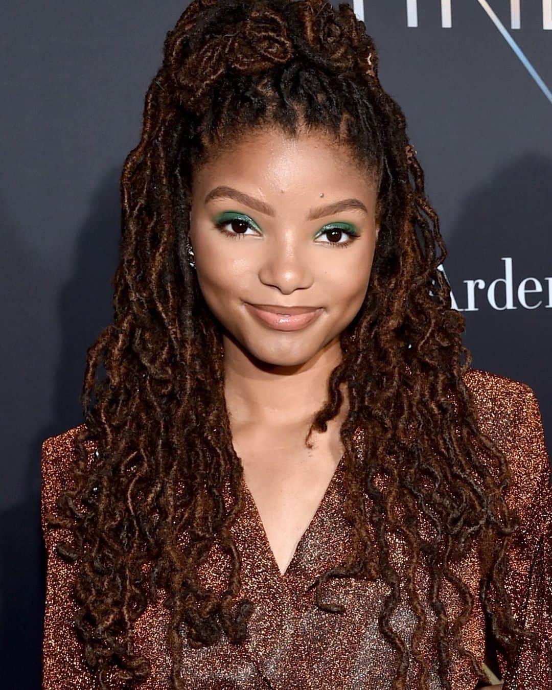 Disneyさんのインスタグラム写真 - (DisneyInstagram)「Just Announced: Halle Bailey has been cast in the upcoming live-action reimagining of The Little Mermaid.」7月4日 6時31分 - disney