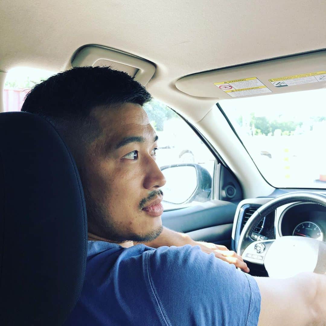 吉田秀彦のインスタグラム：「モントリオール到着！ 平尾君が空港まで迎えに来てくれました！」