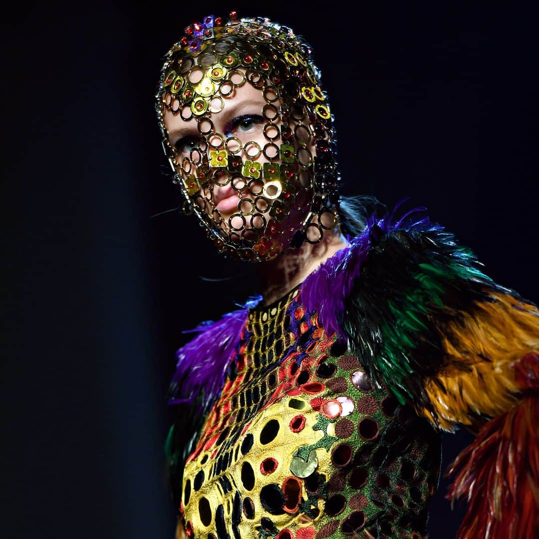 AFP通信さんのインスタグラム写真 - (AFP通信Instagram)「AFP Photo 📷 Christophe Archambault - Jean Paul Gaultier Haute Couture Fall/Winter 2019/2020 show in Paris, on July 3, 2019. #JeanPaulGaultier #Gaultier #HauteCouture #Couture #Fashion」7月4日 7時25分 - afpphoto
