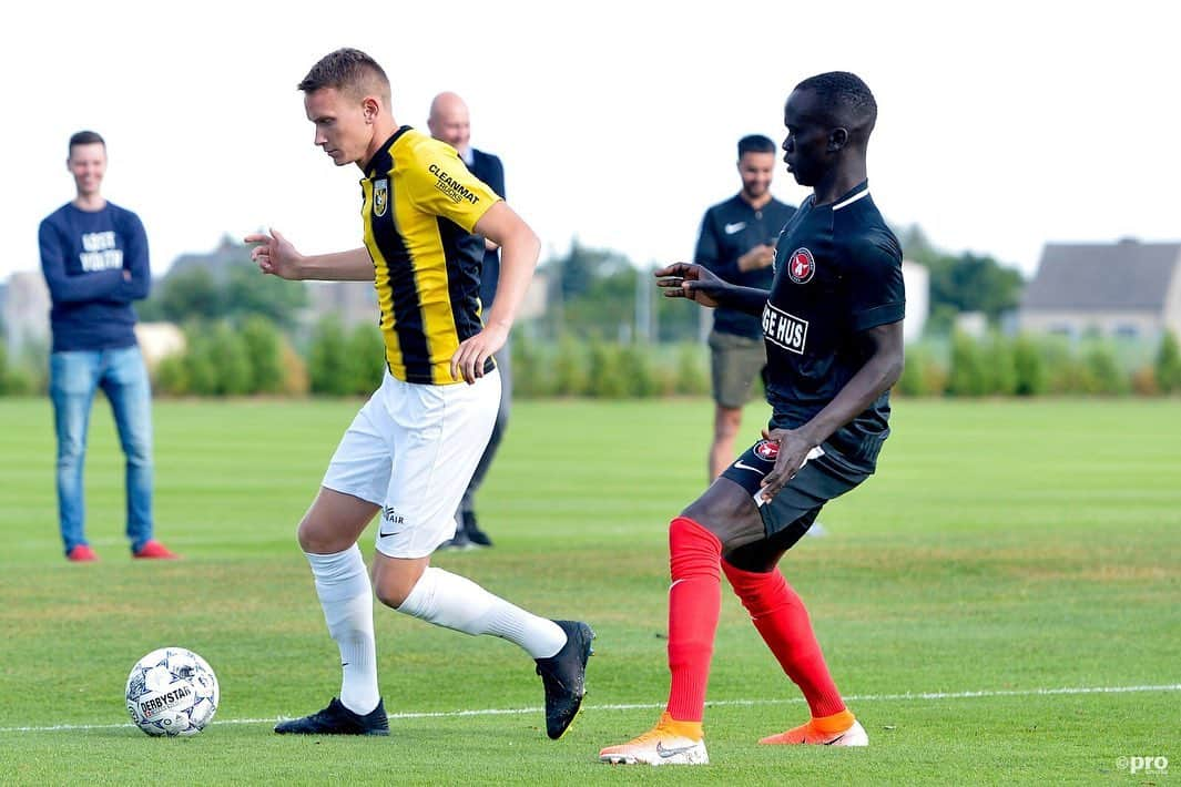 フィテッセさんのインスタグラム写真 - (フィテッセInstagram)「De eerste oefenwedstrijd van het seizoen ging nipt verloren...⠀⠀⠀⠀⠀⠀⠀⠀⠀ ⠀⠀⠀⠀⠀⠀⠀⠀⠀ ⠀⠀⠀⠀⠀⠀⠀⠀⠀ Het werd 4-3 voor FC Midtjylland ⚽️🇵🇱 ⠀⠀⠀⠀⠀⠀⠀⠀⠀ ⠀⠀⠀⠀⠀⠀⠀⠀⠀ ⠀⠀⠀⠀⠀⠀⠀⠀⠀ #Vitesse」7月4日 7時33分 - mijnvitesse