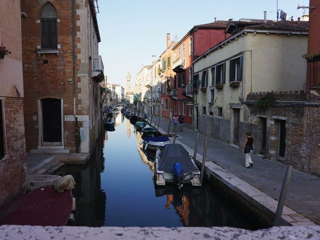 ジンジョー・リーさんのインスタグラム写真 - (ジンジョー・リーInstagram)「Venice, Italy. Don’t wake me up ✨😍」7月4日 7時36分 - jinjoolee