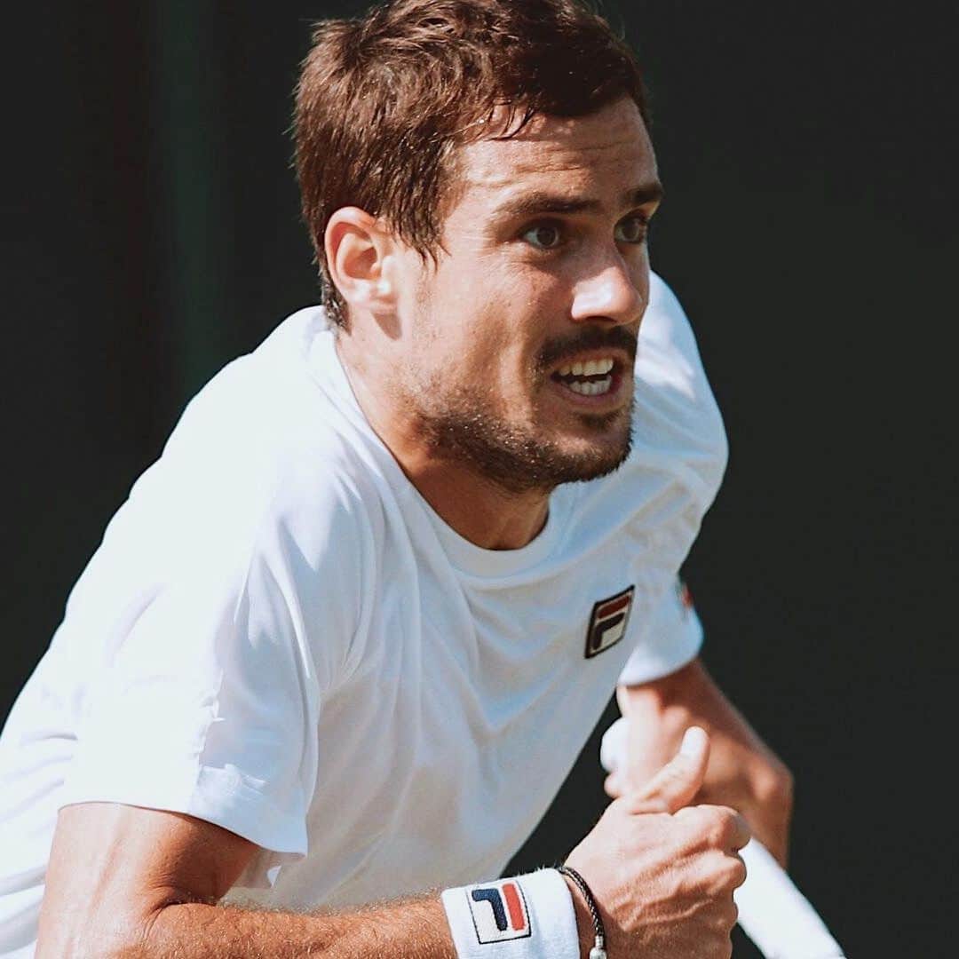 ギド・ページャのインスタグラム：「Tremenda batalla se ganó hoy, muy contento de volver a estar en 3era ronda de este hermoso torneo. Gracias a todos por el aguante de siempre me pone muy feliz. @wimbledon #wimbledon」
