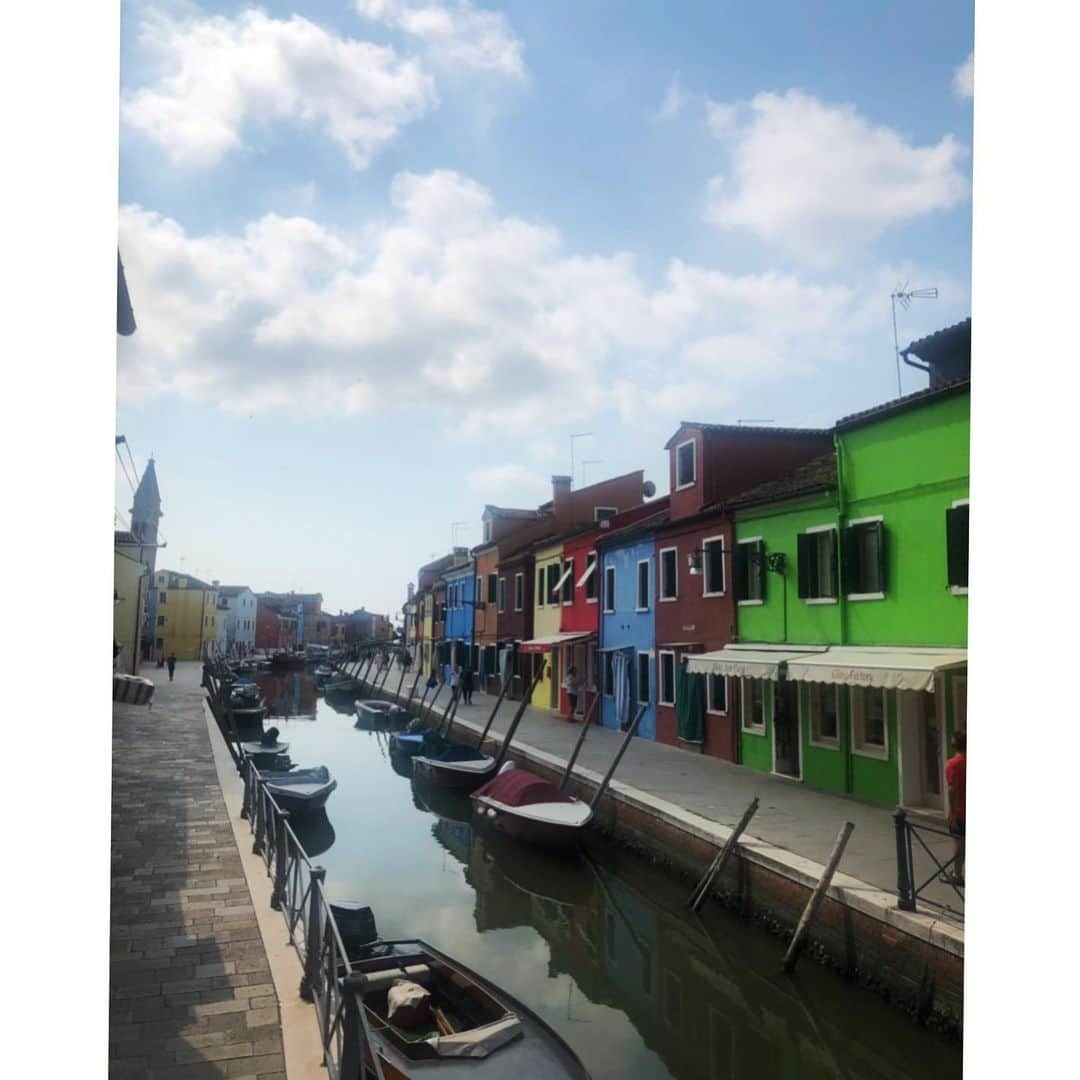 ジンジョー・リーさんのインスタグラム写真 - (ジンジョー・リーInstagram)「Lovely Burano.」7月4日 7時59分 - jinjoolee