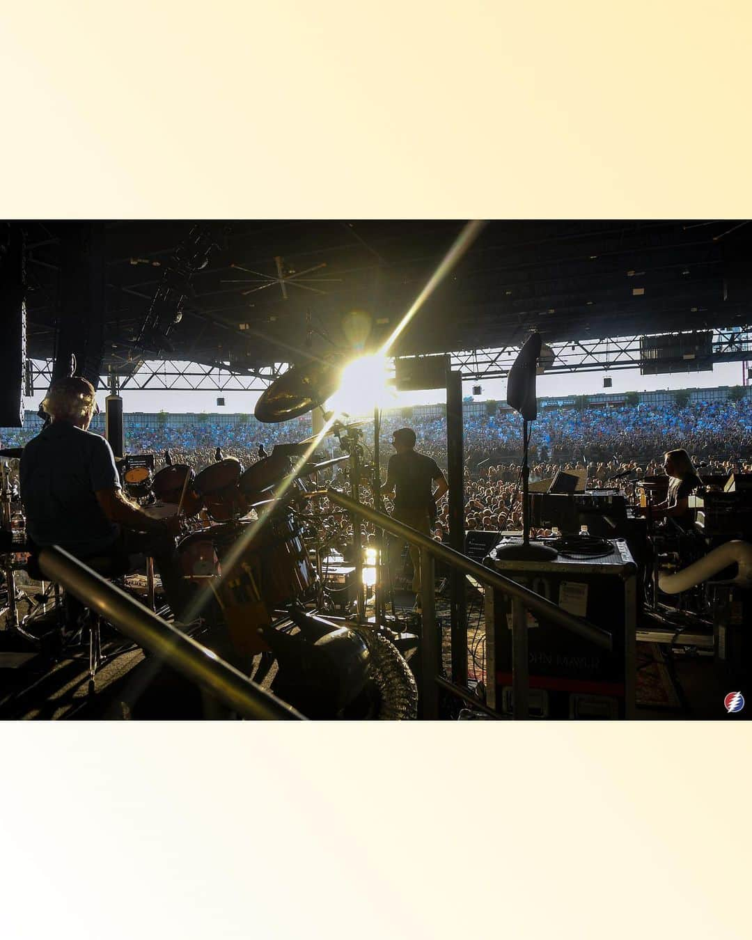 ジョン・メイヤーさんのインスタグラム写真 - (ジョン・メイヤーInstagram)「When I first began listening to Grateful Dead, I always imagined it being performed in the hot afternoon. I’m not sure why; most Dead shows were at night, and indoors. But something in the music had some searing sunlight in it, the kind that fades everything it touches. This music is every color at once - it’s all a matter of the light you shine on it. And yesterday in Dallas, TX, in front of a slowly setting and scorching sun, we played in exactly the place I’d imagined the music lived. I’ll never forget standing there, taking full inventory of the moment. ‘Here we are. Right here and now, it’s that place. Take it in.’ That’s the story of this band, to me. I’ve been places in my senses that I thought I’d have to settle for dreaming of. (📷: Katie Friesema)」7月4日 8時02分 - johnmayer