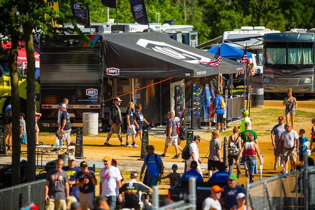 Racer X Onlineさんのインスタグラム写真 - (Racer X OnlineInstagram)「Coming to @redbudmx? The only way to cruise the pits whenever you’d like is with the Racer X All-Day Pit Pass, but quantities are limited! Get yours today while they’re still available and get all-day pit access plus a one-year subscription to Racer X magazine. | Link in bio @promotocross (Photo: @kardyphoto)」7月4日 9時05分 - racerxonline
