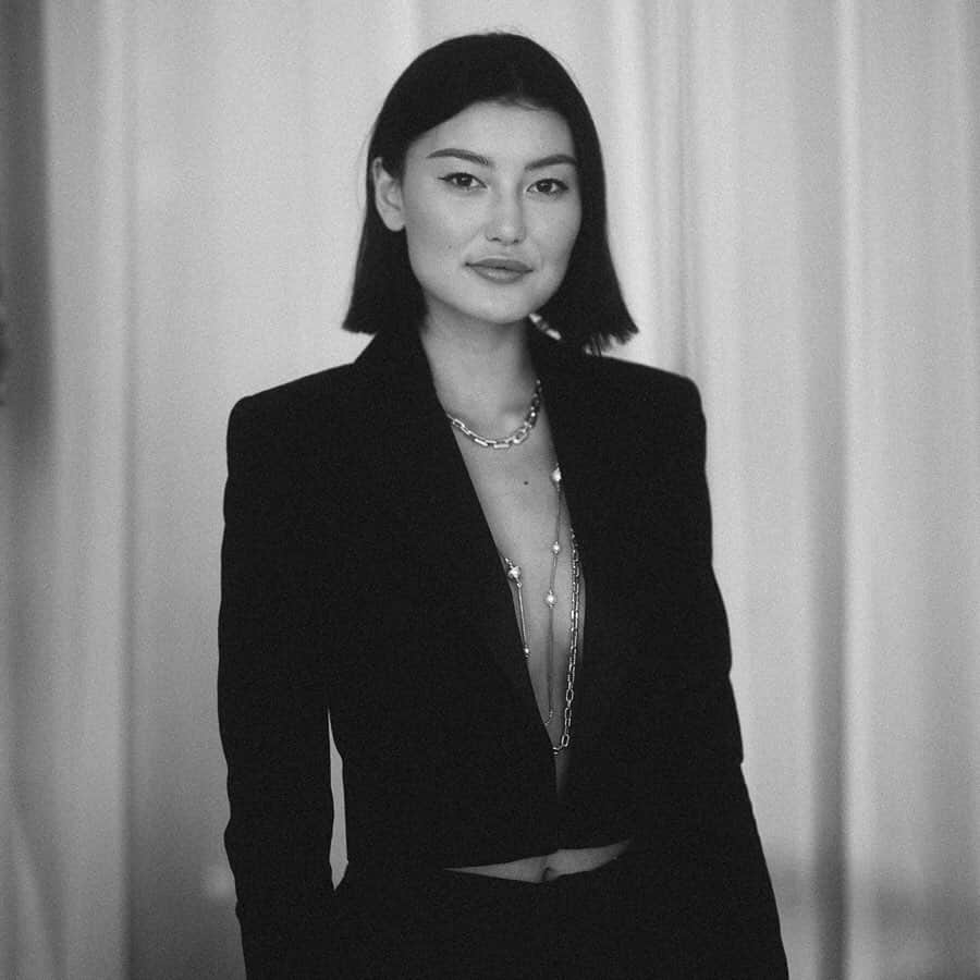 デビッドヤーマンさんのインスタグラム写真 - (デビッドヤーマンInstagram)「Paris, je t’aime. This week, we hosted a cocktail party to celebrate our new couture collections. Editors and actresses toasted the latest #DavidYurman designs at @ritzparis.」7月4日 9時00分 - davidyurman