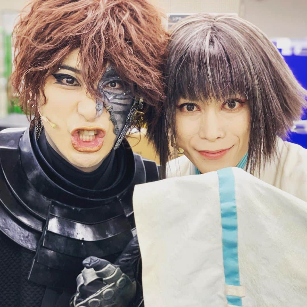 平田裕一郎さんのインスタグラム写真 - (平田裕一郎Instagram)「アーマ想い出2。 しげ美さん、サトちゃん、玉ちゃん！！ #田中しげ美 さん #佐藤永典 くん #玉城裕規 くん #錆色のアーマ」7月4日 9時14分 - yuichiro_hirata